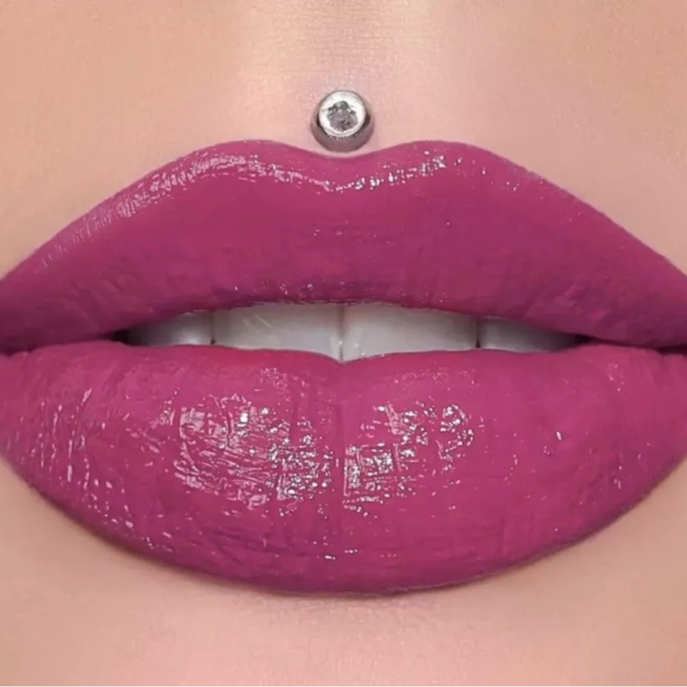 More Than Friends - NIB Jeffree Star Supreme Lip Gloss
